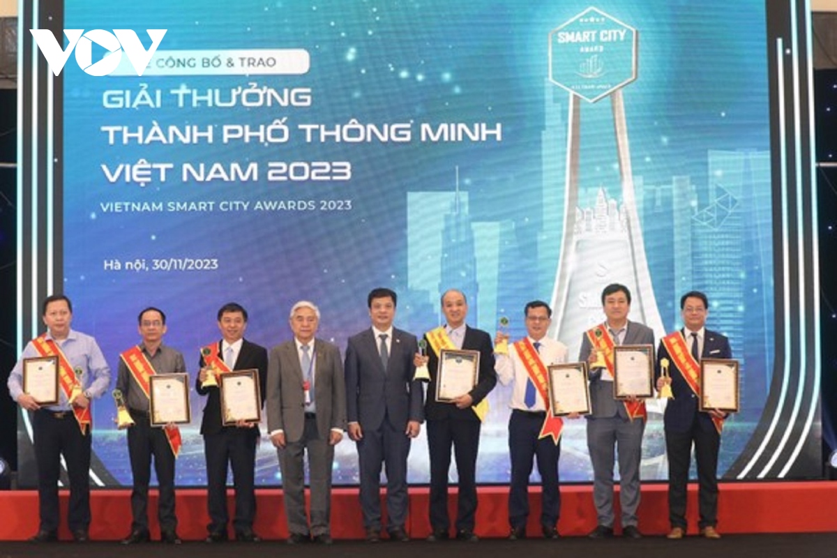 Đà Nẵng lần thứ 4 liên tiếp nhận Giải thưởng “Thành phố thông minh Việt Nam”